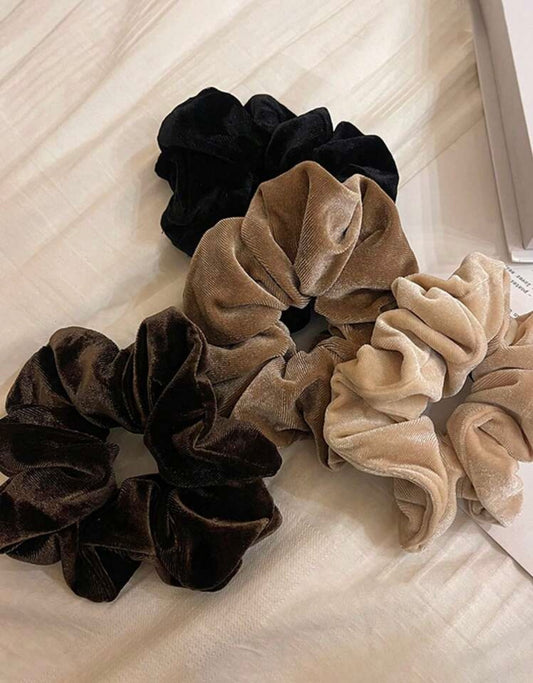 4 pcs velvet scrunchies